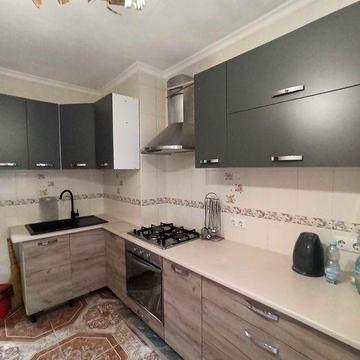 Продам 3-комнатную квартиру на Армейской