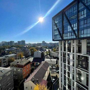 Продам 2-кімнатну квартиру в новобудові, вул. Героїв УПА