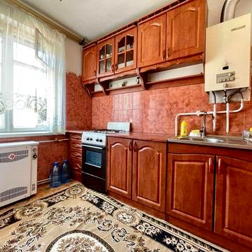 Оренда 2к квартири вул. Б. Хмельницького ЦЕНТР