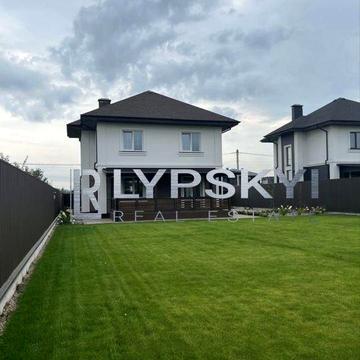 Будинок в Ходосівці в гарному місці