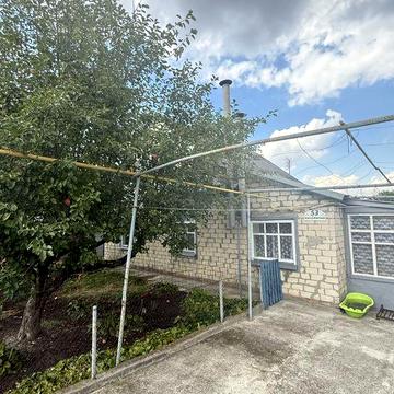 Будинок,с.Лежино