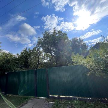 Продаж будинка біля міста