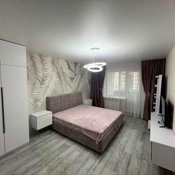 Продаж 3-к квартири з ремонтом 76м2, пр-т Червоної калини 38/10. Без %