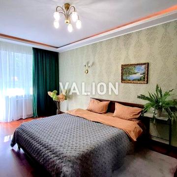 Продаж 1 кім. квартири, ремонт, Харківське шосе, метро Харківська