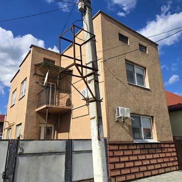 Продається будинок в центрі міста Берегова