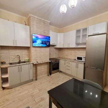 3 кімн з терасою, Драгоманова, 38