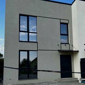 Кутовий таунхаус Гостомель з максимальним наповненням від власника