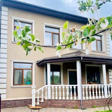 Героїв України вул.