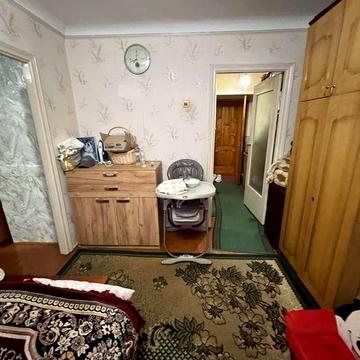 Продам 2кім квартиру в цегляному будинку