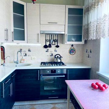 Продам 2х кімнатну квартиру  Героїв Дніпра, 40 А