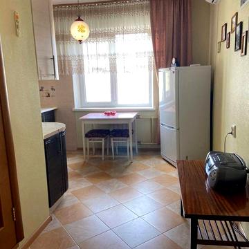 Продам 2х кімнатну квартиру  Героїв Дніпра, 40 А