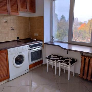 Любомира Гузара просп. (Космонавта Комарова), 9-А