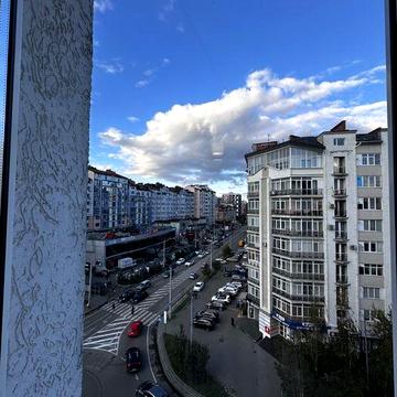 2-кімнатна в центрі Володимира Великого