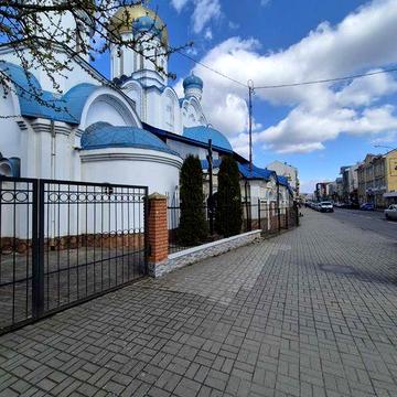 Здається в оренду кв-ра по вул Швабській поблизу кафе ПОСИЖУ ТА СОБОРу