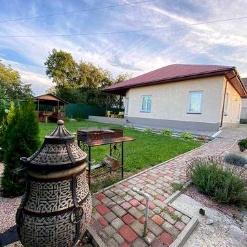 Довгострокова оренда будинку Яківці