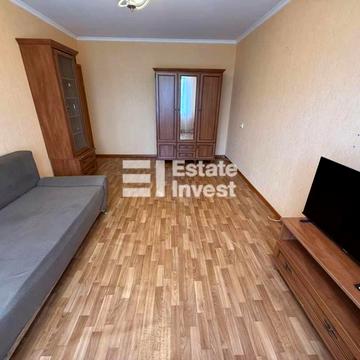 Лопанська вул., 31