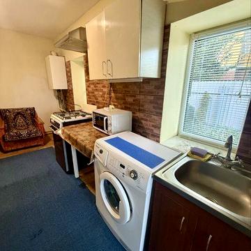 Здам в оренду частину будинку з окремим входом у районі Подол!