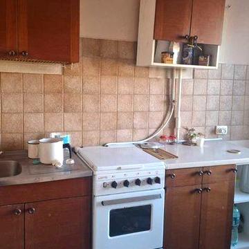 Продам 2х .к.квартиру  под ремонт пр. Героев   жм Победа - 6