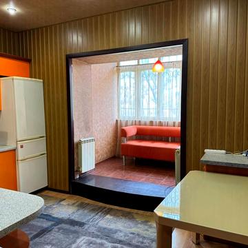 Вишнева вул., 52