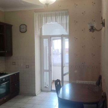 Подол метро Контрактова площа