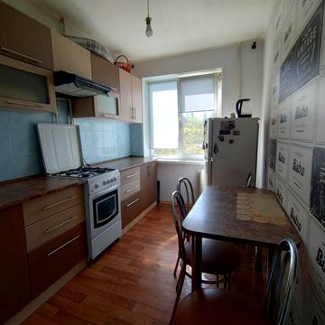 Володимира Великого пл. (Олександра Поля), 51