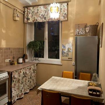 Затишна 1-кімнатна квартира на 6 Фонтана