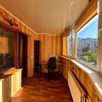 Євгена Чикаленка вул., 66а