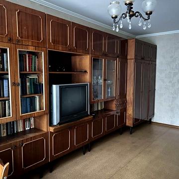 Здам 2-х кімнатну квартиру в районі ресторану « ЧА-Ча»