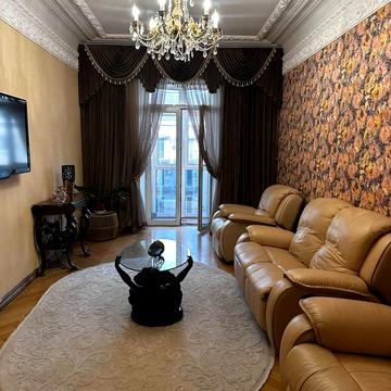 Кловський узвіз, 14/24