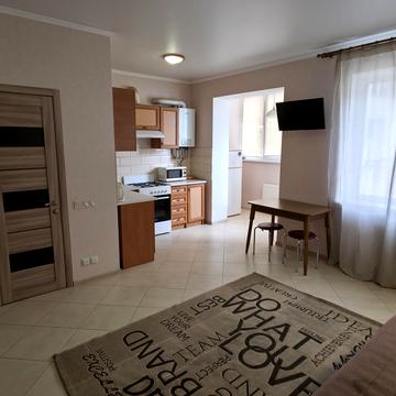 Тарасівська вул., 5