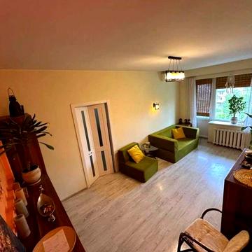 Простора 2-кімнатна квартира після капремонту, вул. Тампере, 2/20