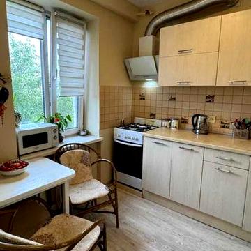 Простора 2-кімнатна квартира після капремонту, вул. Тампере, 2/20