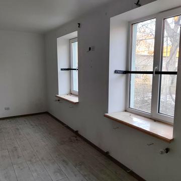 Агрономічна вул., 127