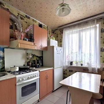 Продаж 2-кімнатної квартири у тихому та зеленому районі Рясне