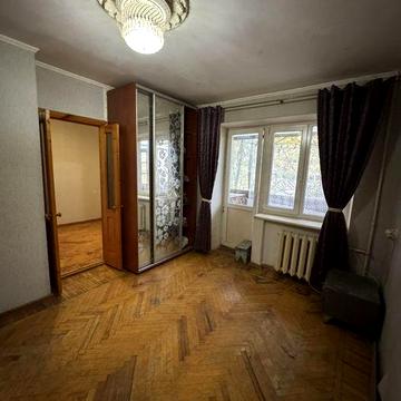 В продаже Стадионный проезд 12,2 комнатная гостинка