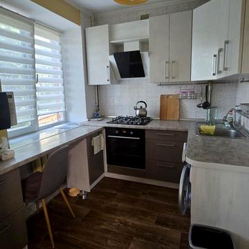 Трудова вул., 13