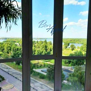 Володимира Івасюка просп. (Героїв Сталінграду), 6-Б