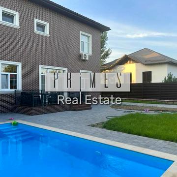 Вишнева вул.