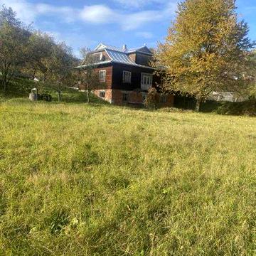 Будинок, гори, річка