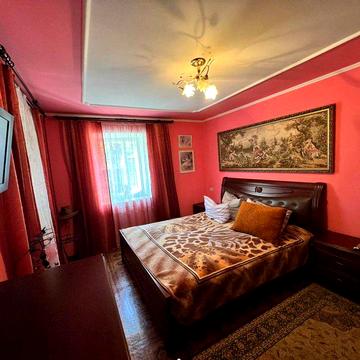 Просторий цегляний будинок, лише 20хв до міста!!