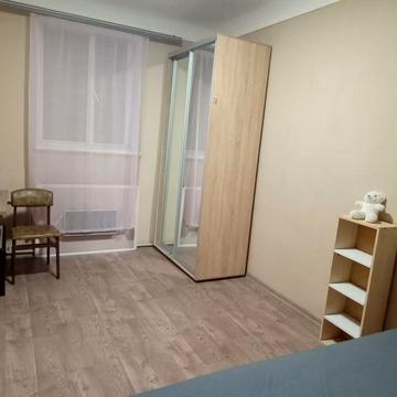 Сдам 1кв.пр.Б.Хмельницкого.Свободна,можно вселяться