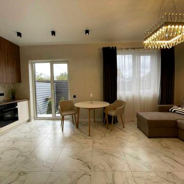 Продаж 1 пов. таунхауса з ділянкою в центрі Гостомеля