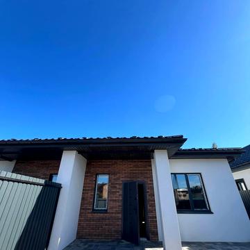 Молодіжна вул.