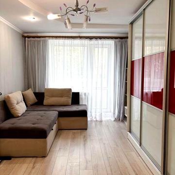 НОВИНКА Однокімнатна в цегляному будинку