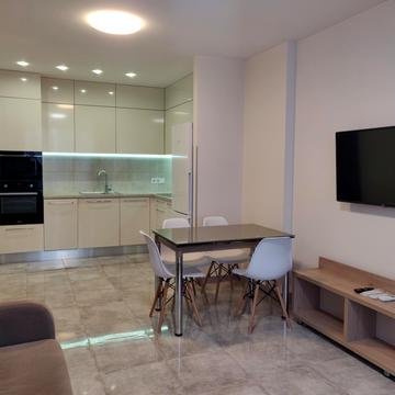 Вацлава Гавела бульв. (Івана Лепсе), 6/7а