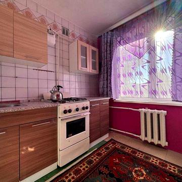 Снимите квартиру на Коммунере, Большая Диевская, 40
