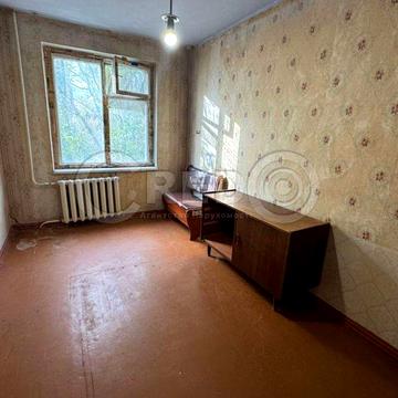 Продаж 2к.кв., 4/9 пов., 45 м² вул. Петра Дорошенка