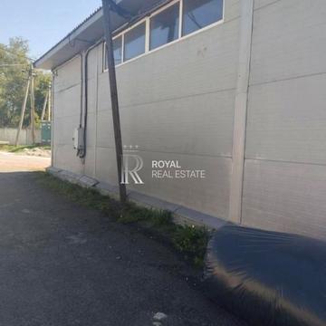 Центральна вул., 1