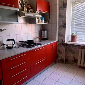 Продам 2- х кімнатну , індивідуальне опалення! Мотель!