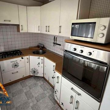 3-кімнатна довгострокова оренда Малий